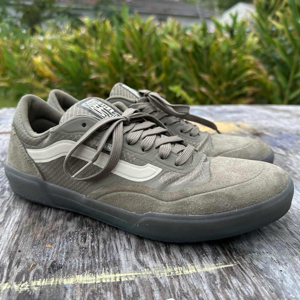 VANS AVE Ultimate Waffle Sneakers Men’s 9.5 Olive Green Skate Skateboard Shoes